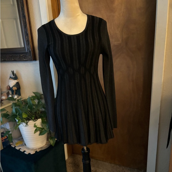 Women’s sweater - Picture 2 of 8